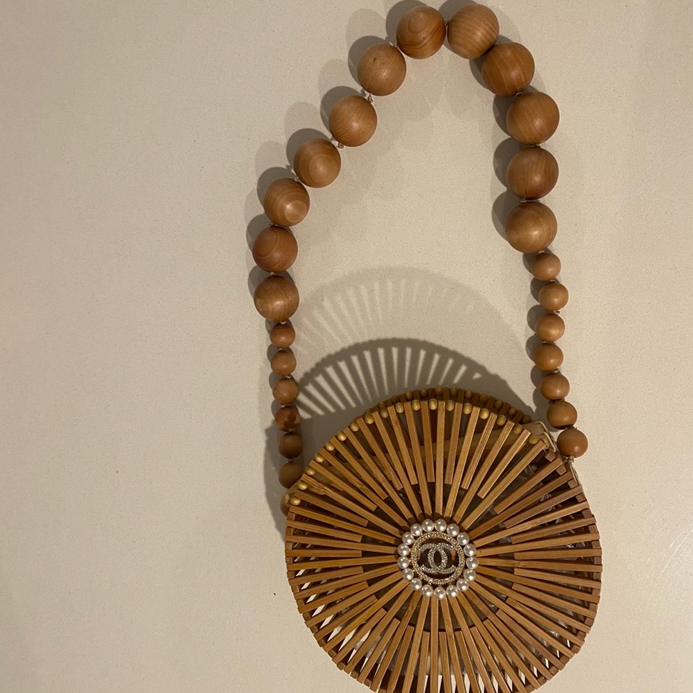 Bamboo shoulder bag with CC broach pin